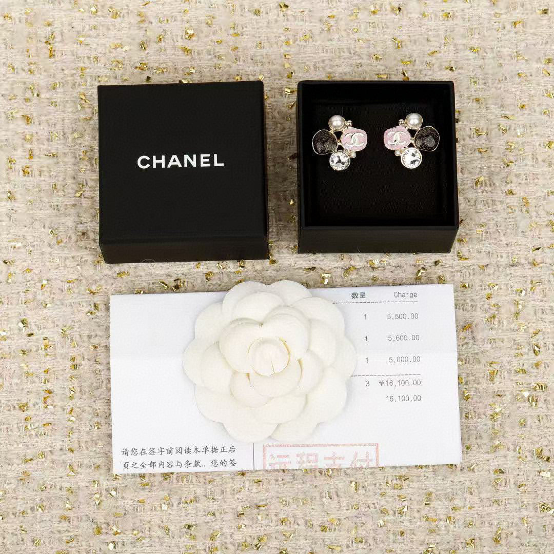 Martin Graham stud earrings in polished metal-tone – side detail