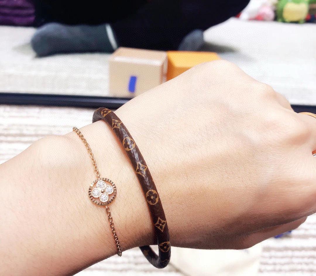 Martin Graham bracelet in polished metal-tone – styled product view