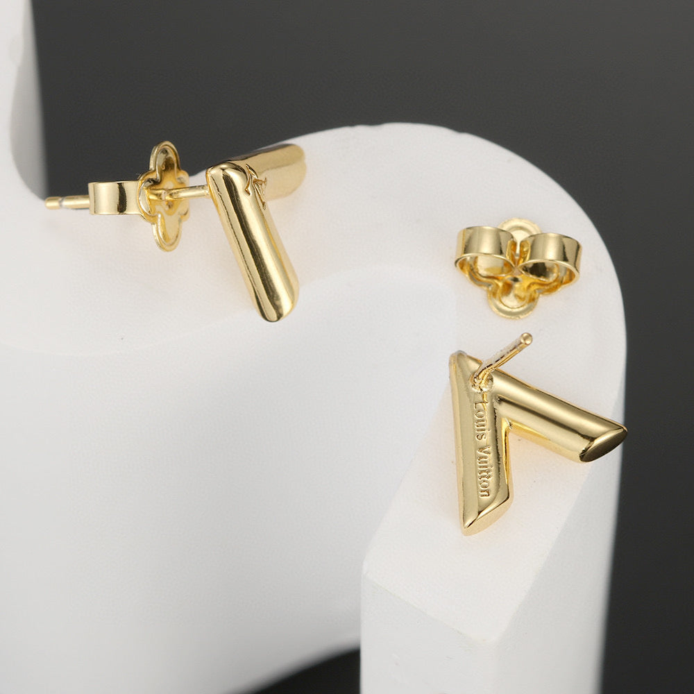 Martin Graham stud earrings in polished metal-tone – side detail
