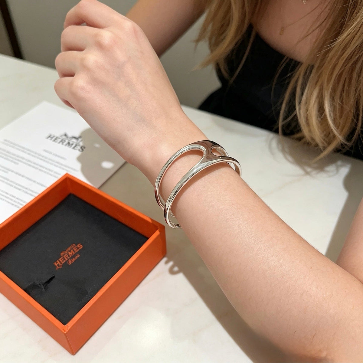 Martin Graham bangle in polished metal-tone – detail view