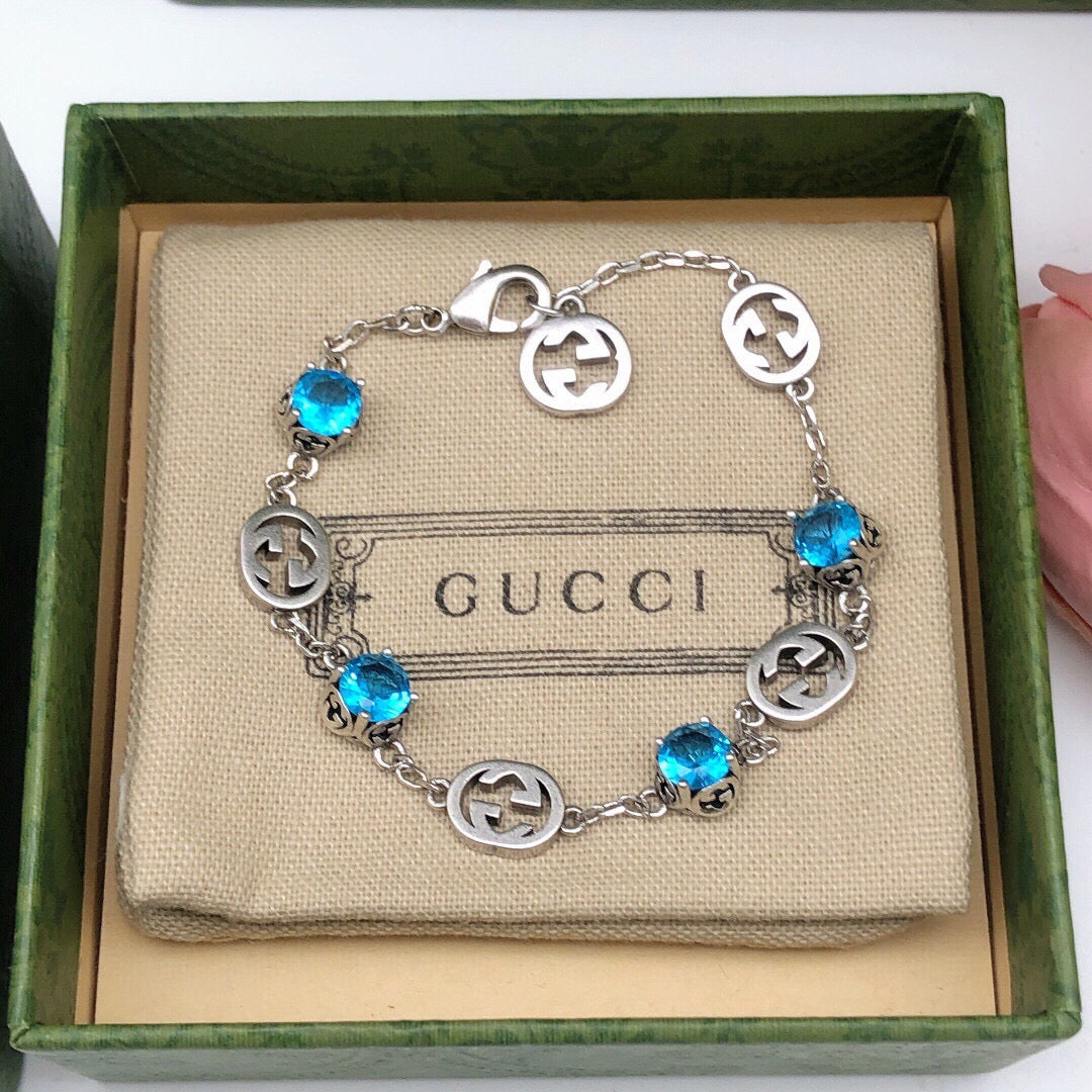 Martin Graham bracelet in polished metal-tone – detail view