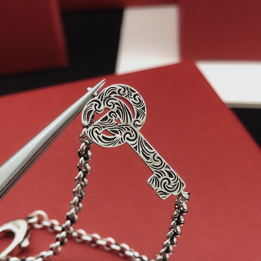 Martin Graham bracelet in polished metal-tone – front product view
