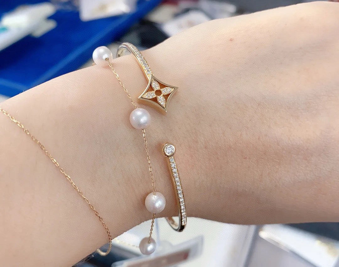 Martin Graham bangle in polished metal-tone – front product view