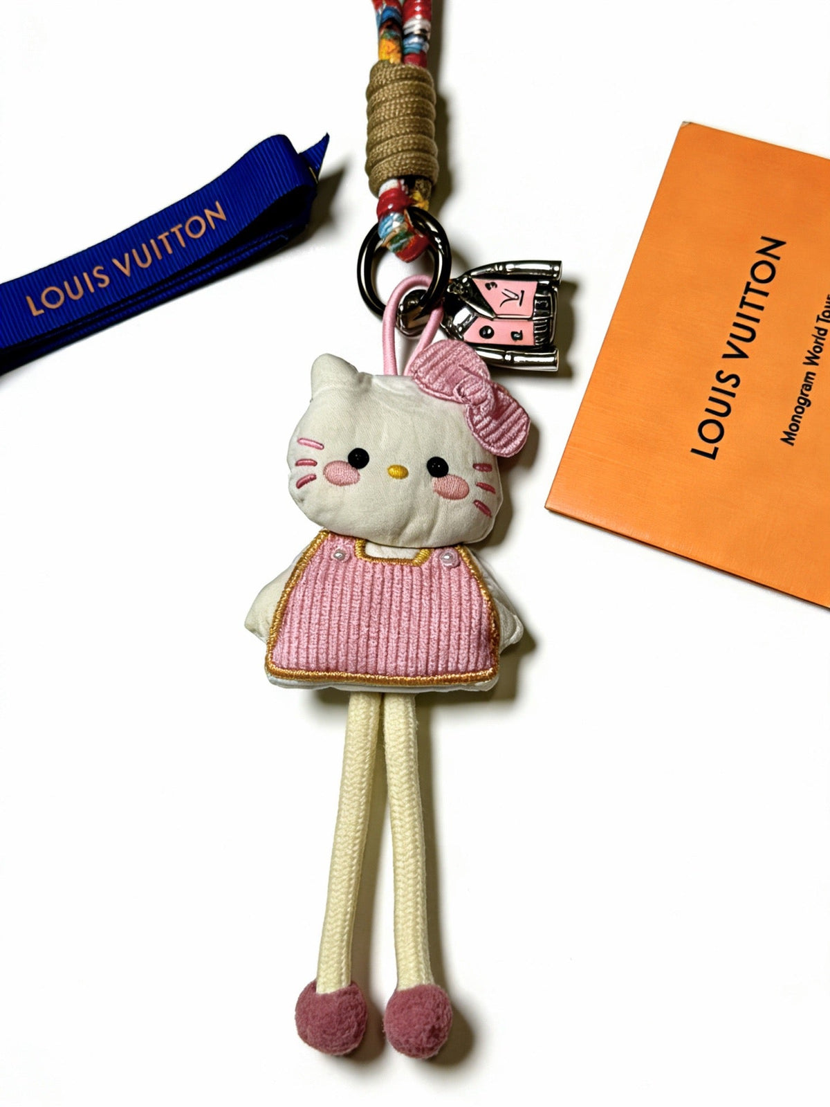 Martin Graham keychain in polished metal-tone – detail view