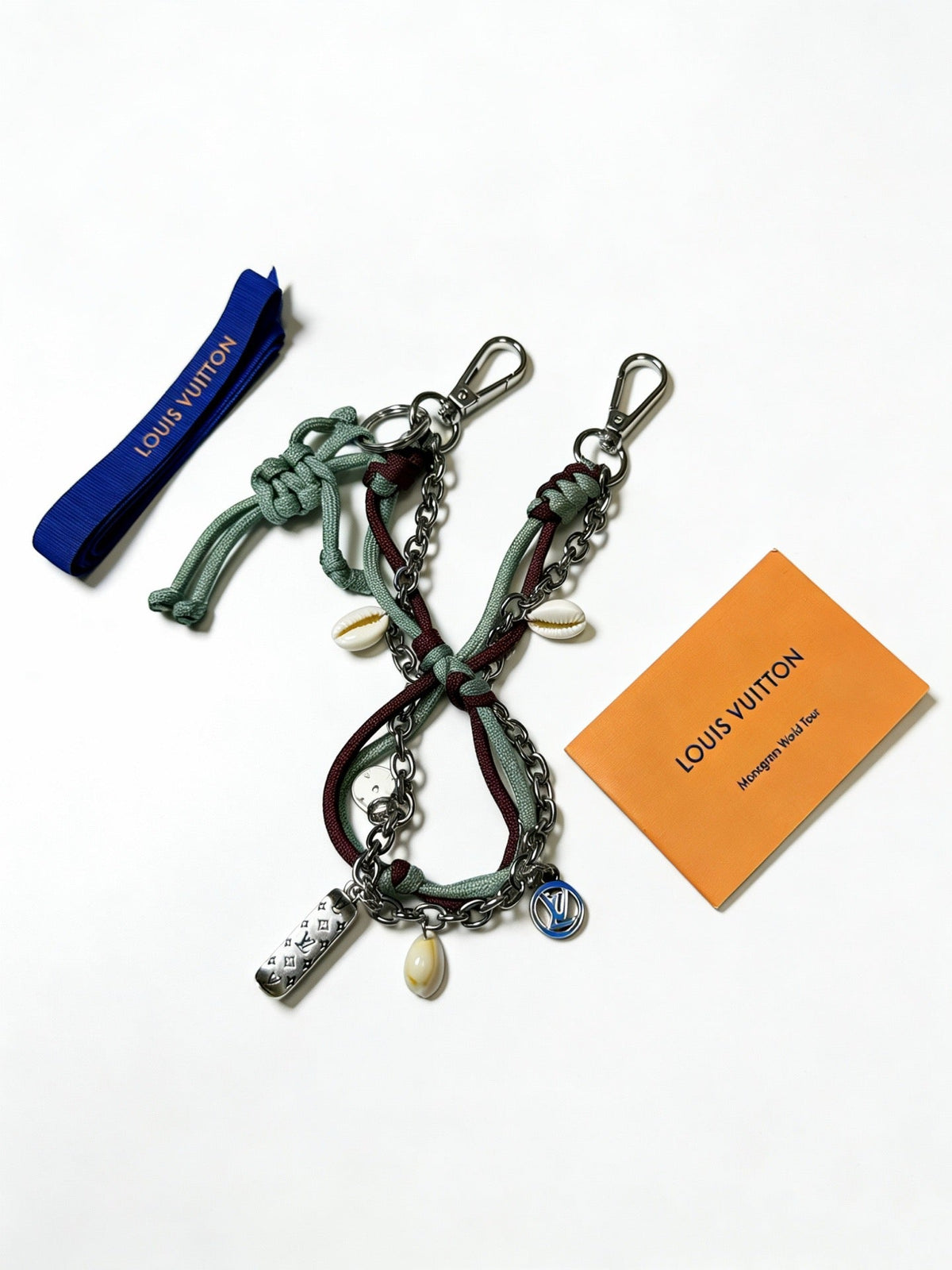 Martin Graham keychain in polished metal-tone – side detail