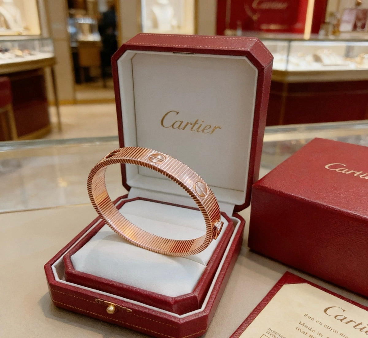 Martin Graham bracelet in polished metal-tone – side detail