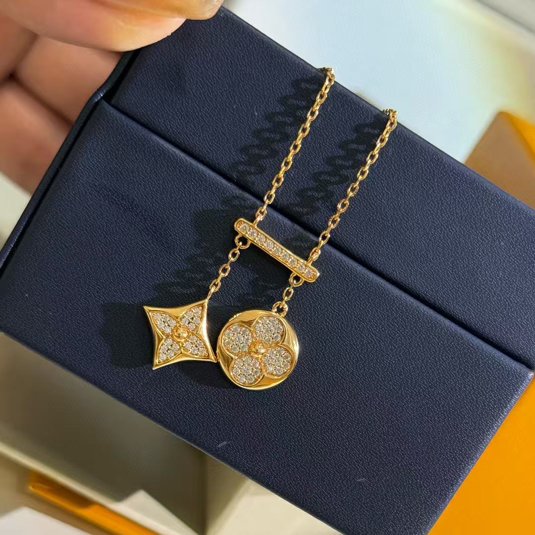 Martin Graham pendant necklace in polished metal-tone – close-up detail