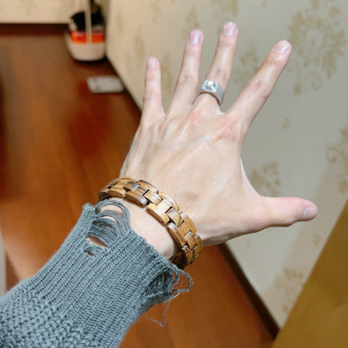 Martin Graham ring in polished metal-tone – detail view