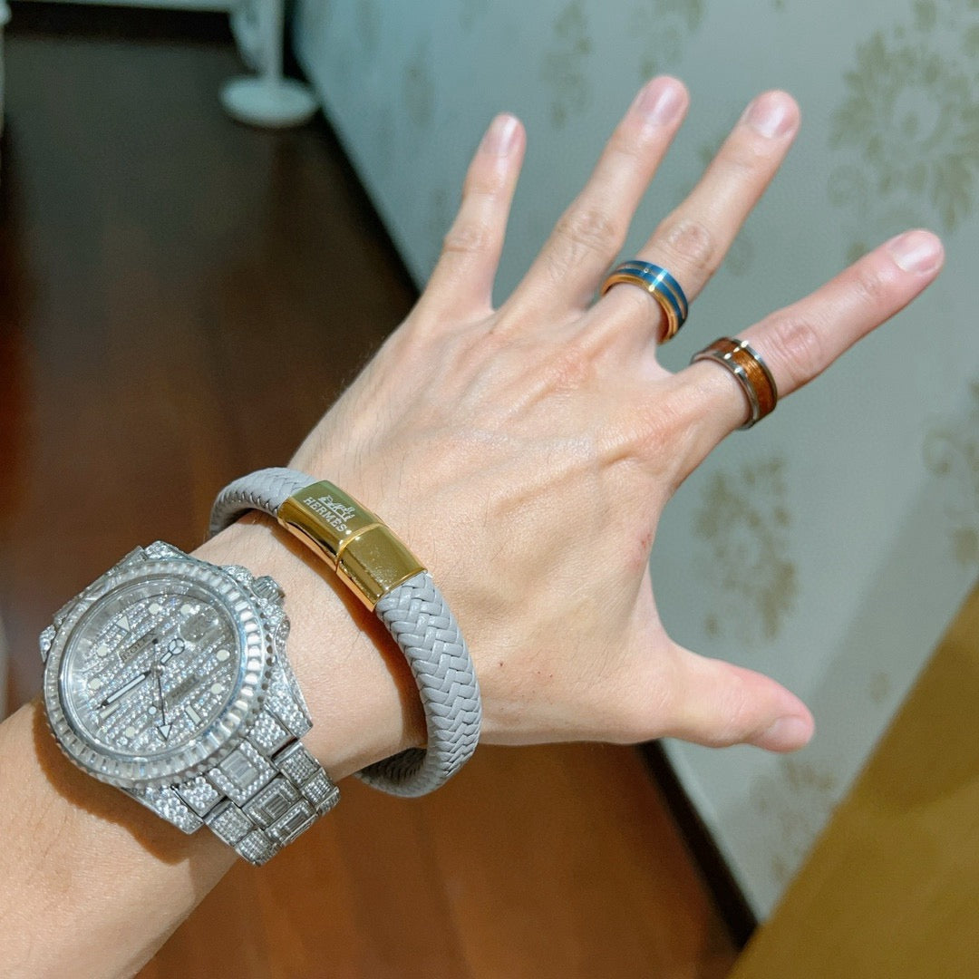 Martin Graham bangle in polished metal-tone – main product view