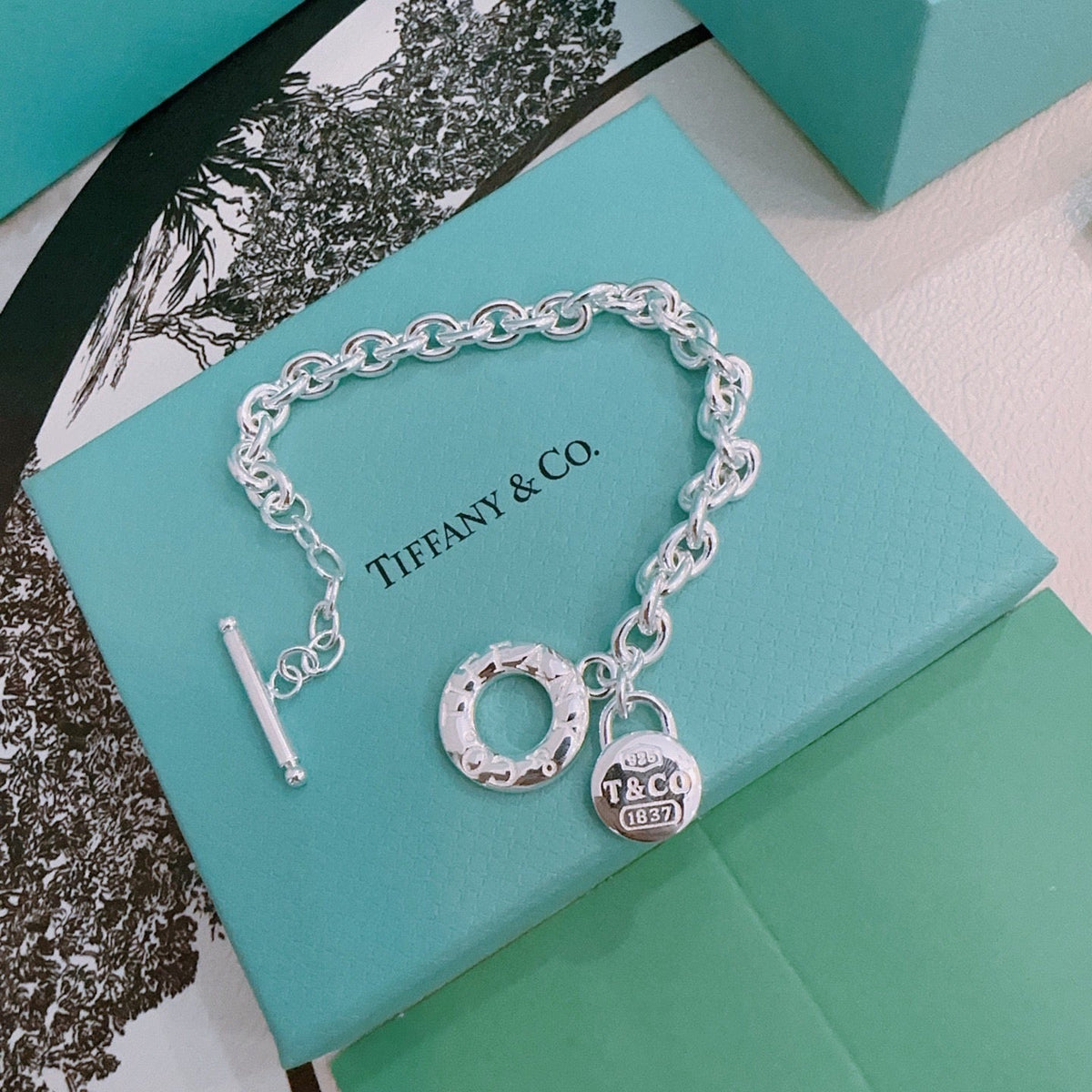 Martin Graham bracelet in polished metal-tone – front product view