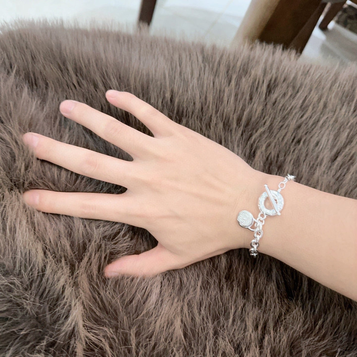 Martin Graham bracelet in polished metal-tone – detail view