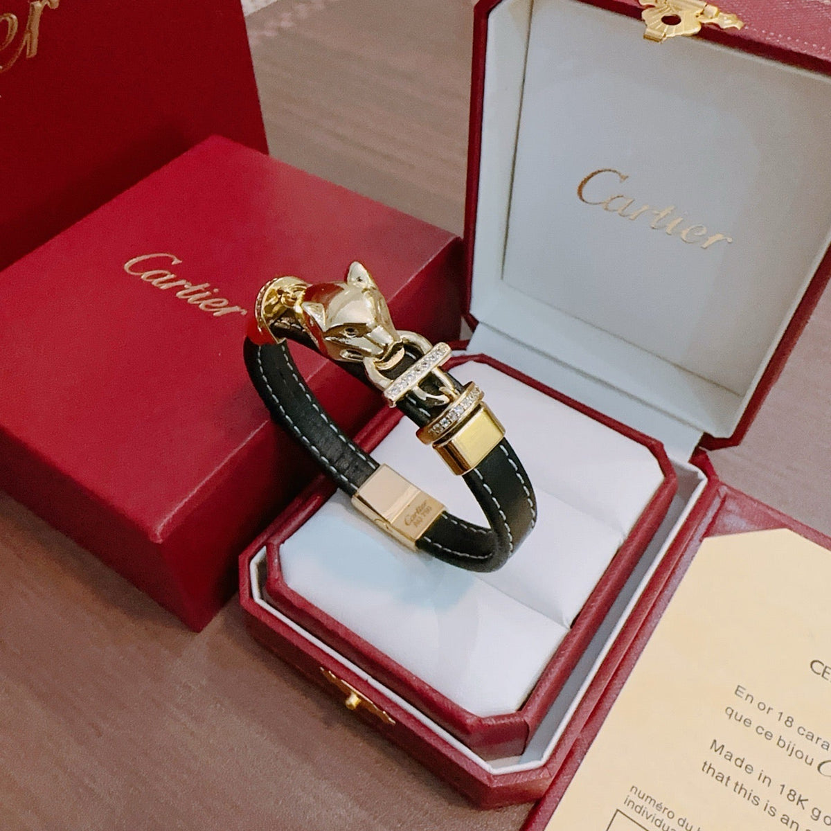 Martin Graham bracelet in polished metal-tone – close-up detail