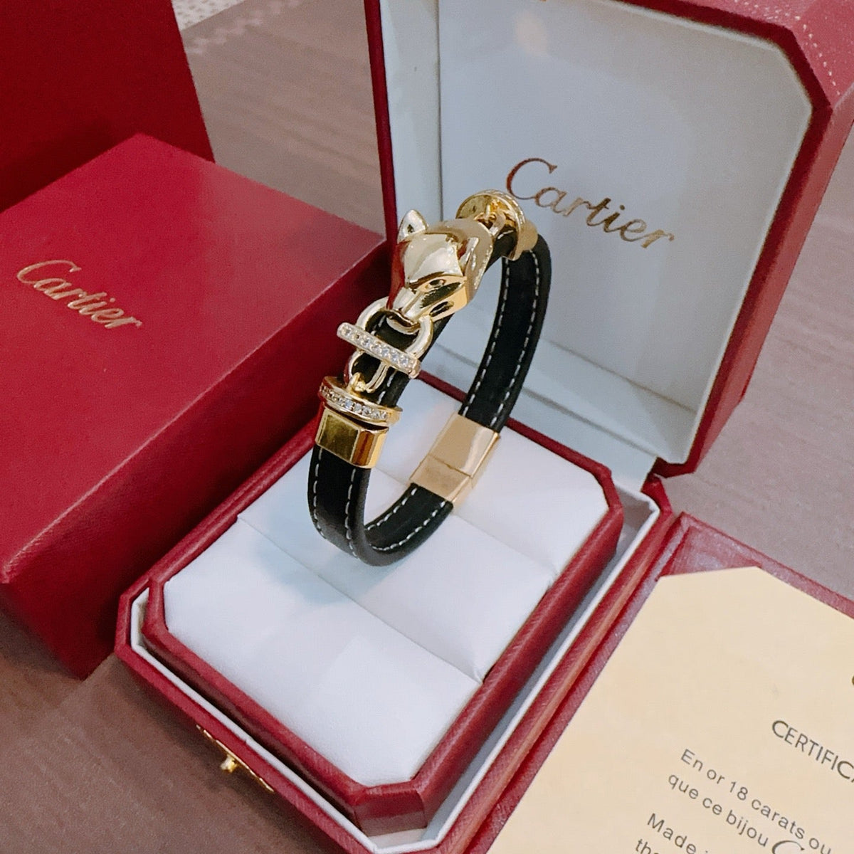 Martin Graham bracelet in polished metal-tone – detail view