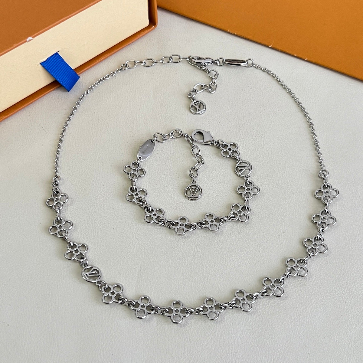 Martin Graham bracelet in polished metal-tone – front product view