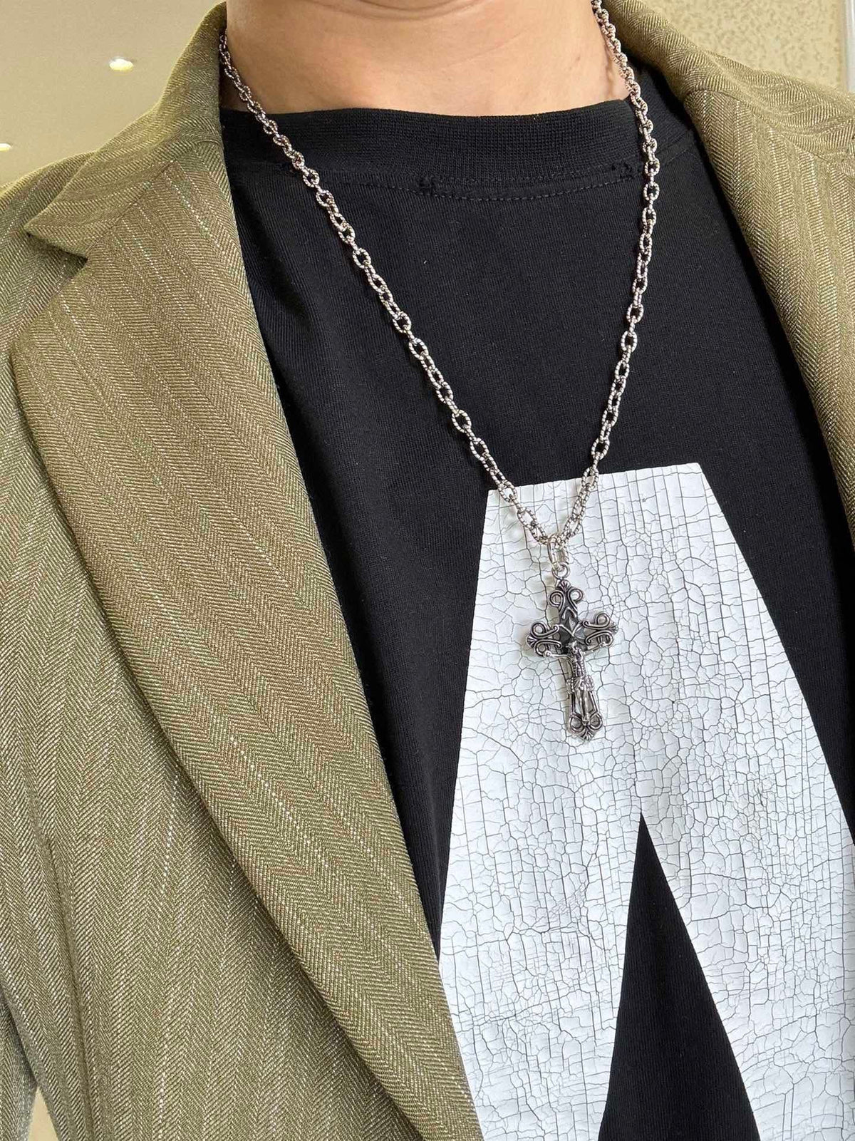 Martin Graham pendant necklace in polished metal-tone – detail view