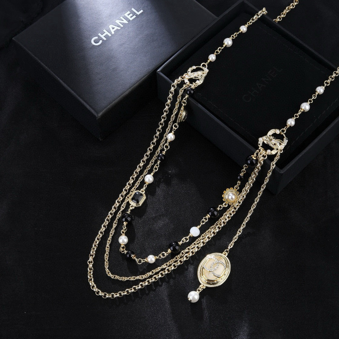 Martin Graham jewelry accessory in polished metal-tone – close-up detail