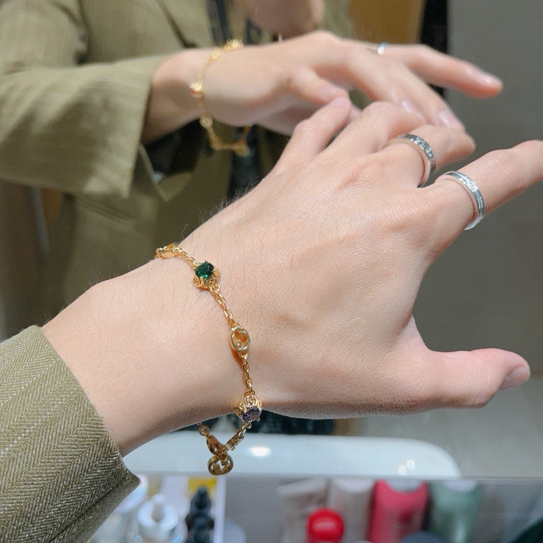 Martin Graham bracelet in polished metal-tone – side detail