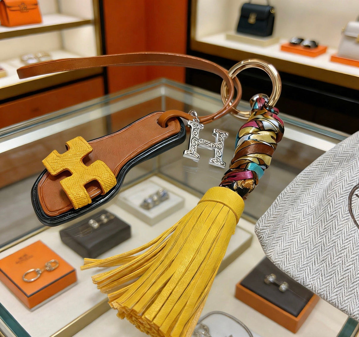 Martin Graham keychain in polished metal-tone – detail view