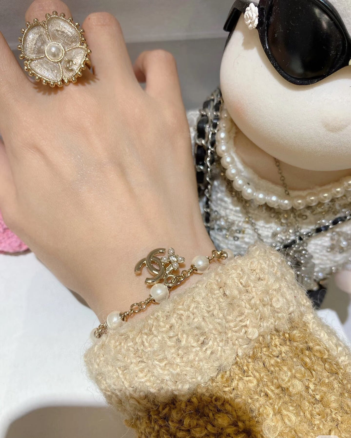 Martin Graham bracelet in polished metal-tone – detail view