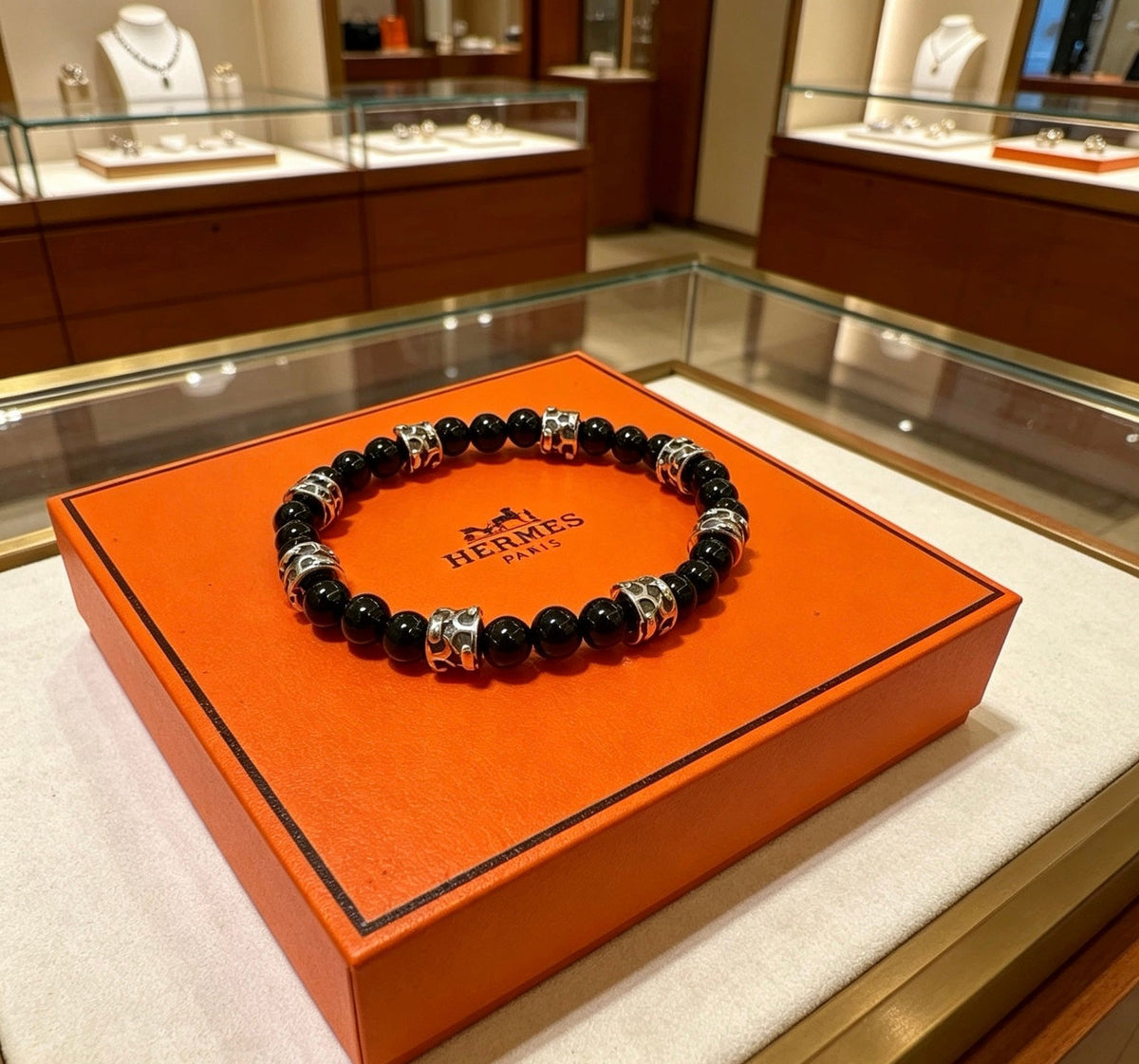 Martin Graham bracelet in polished metal-tone – close-up detail