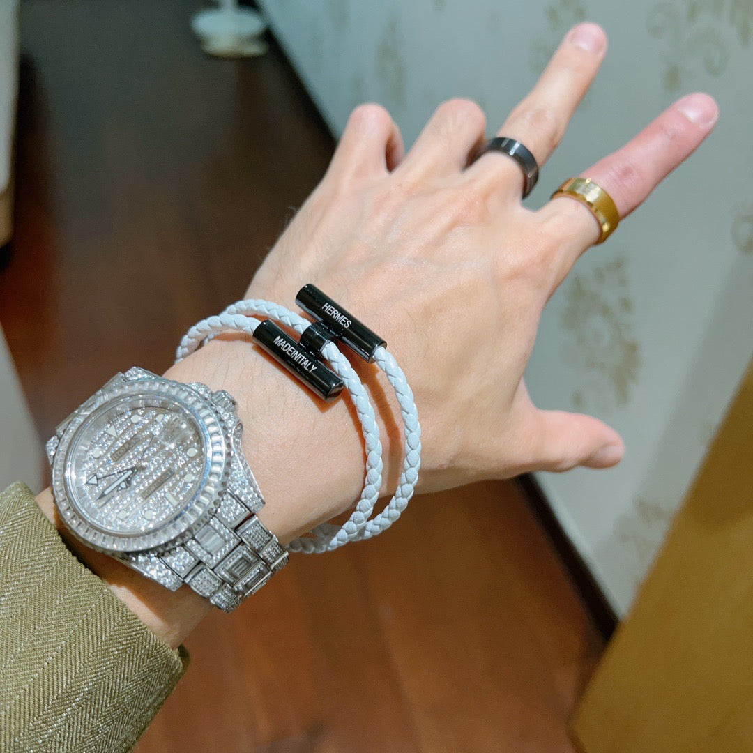 Martin Graham bracelet in polished metal-tone – front product view