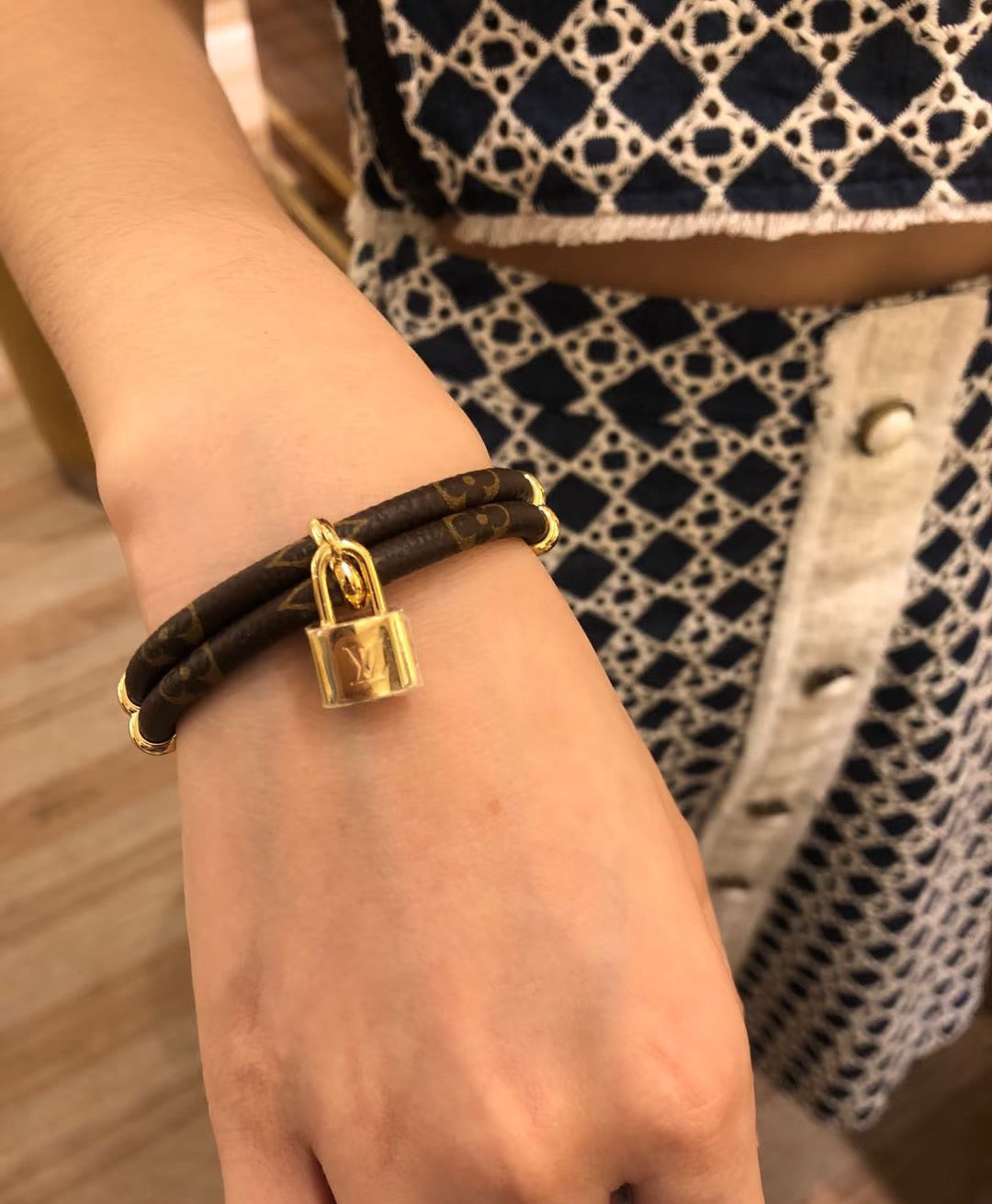 Martin Graham bangle in polished metal-tone – front product view