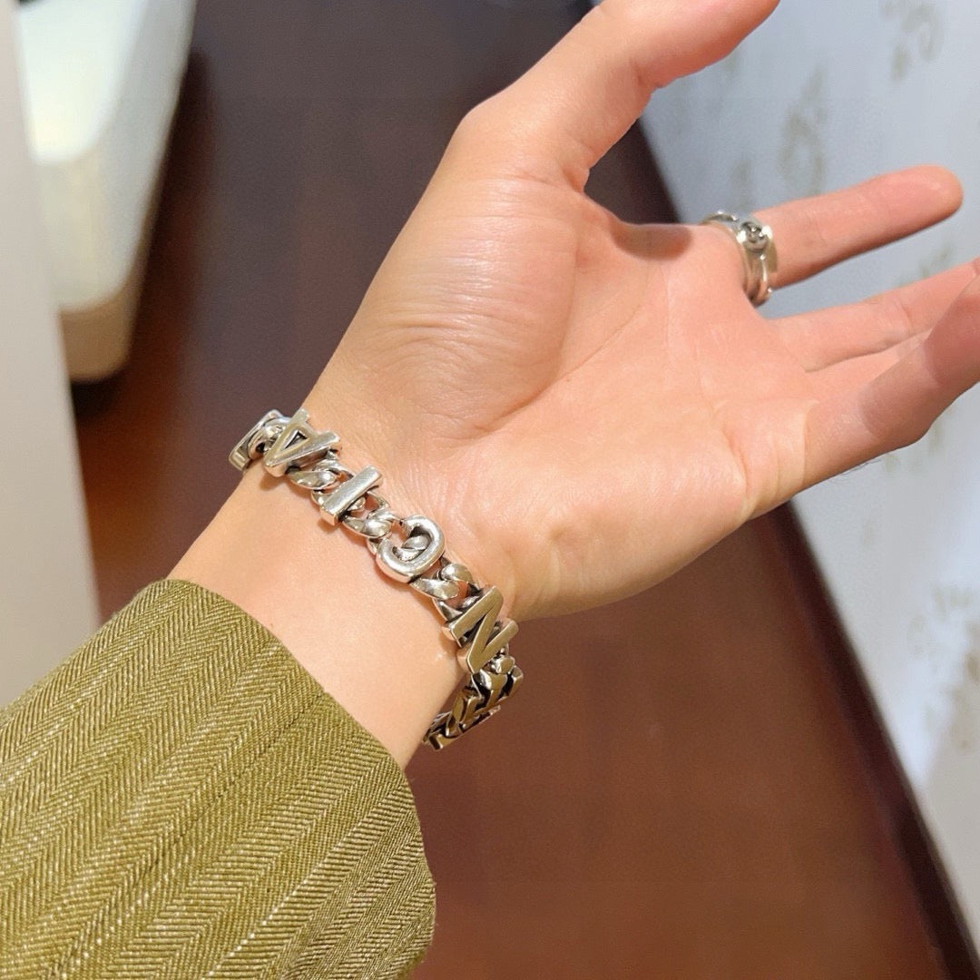 Martin Graham bracelet in polished metal-tone – side detail