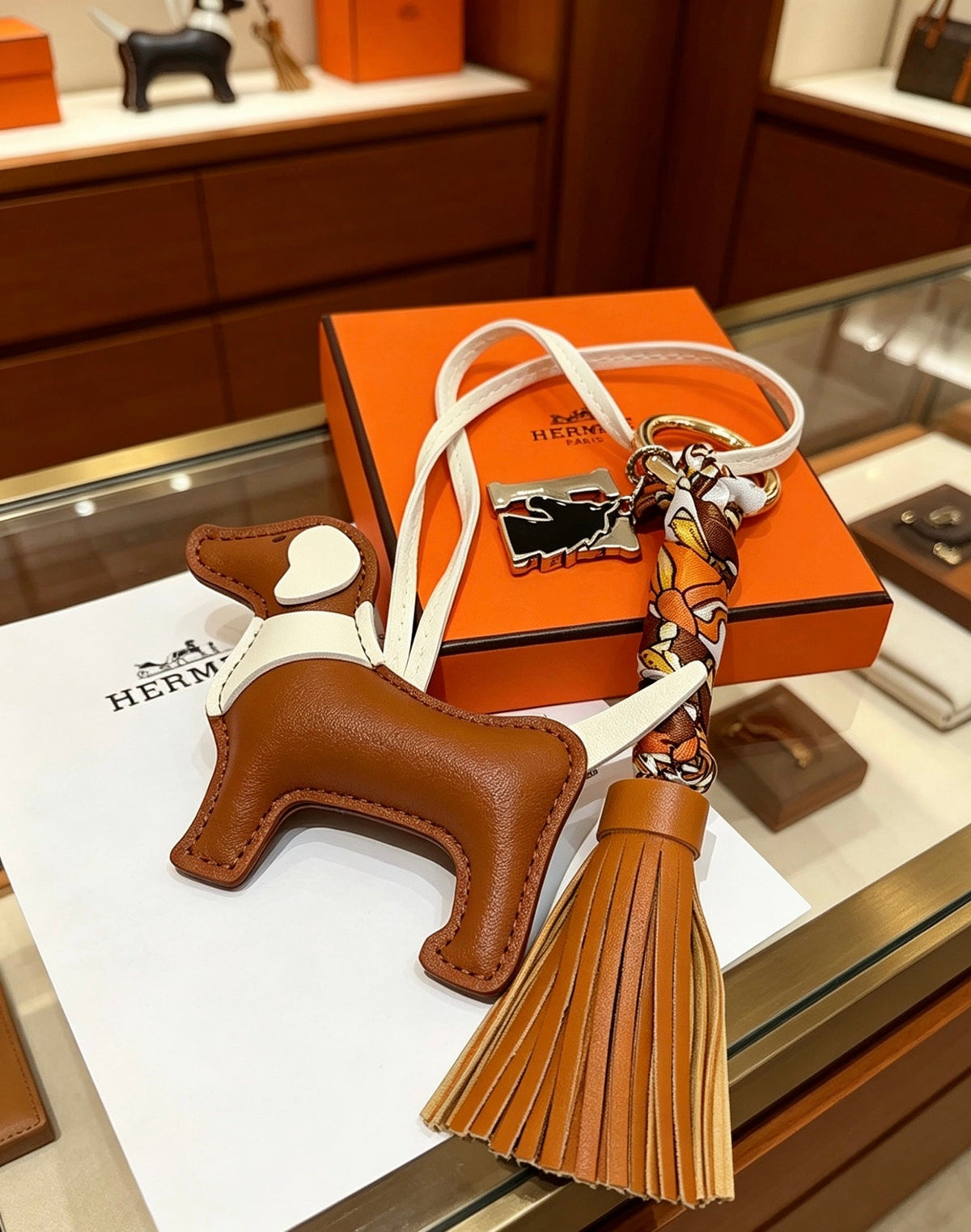 Martin Graham keychain in polished metal-tone – detail view