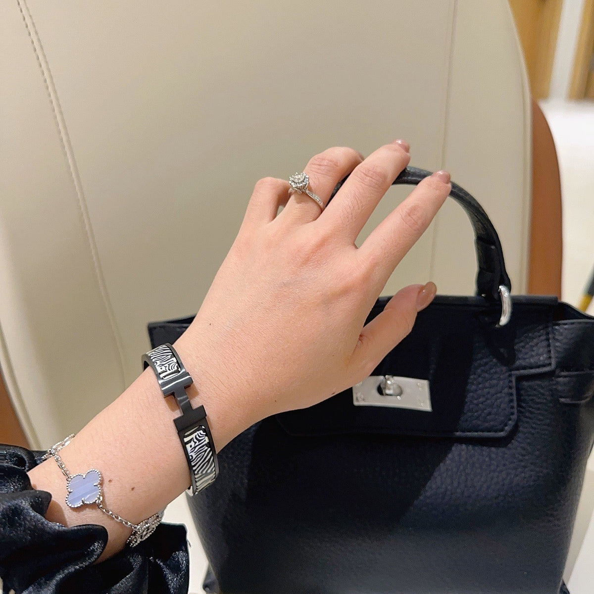 Martin Graham bangle in polished metal-tone – detail view