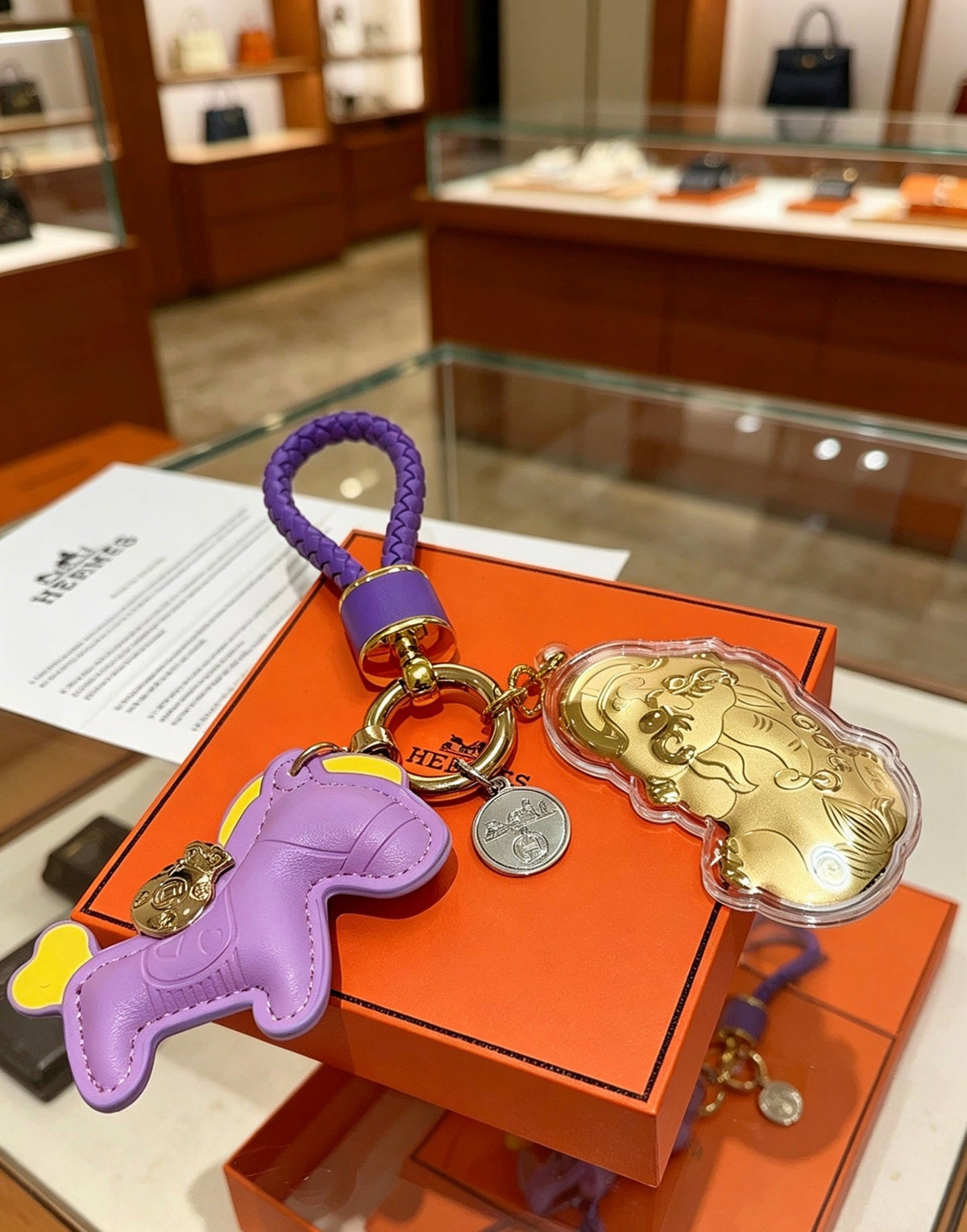 Martin Graham keychain in polished metal-tone – detail view