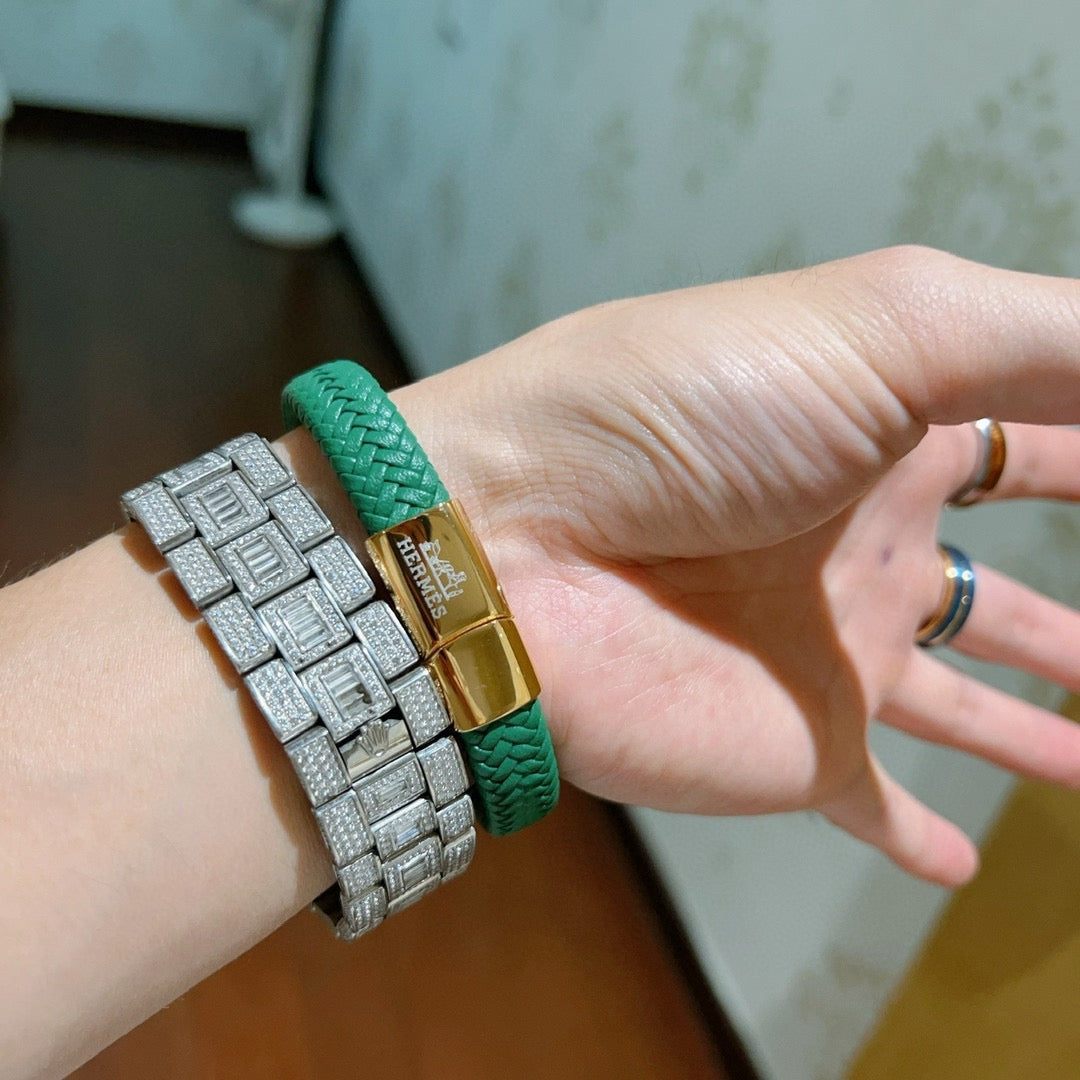 Martin Graham bangle in polished metal-tone – main product view