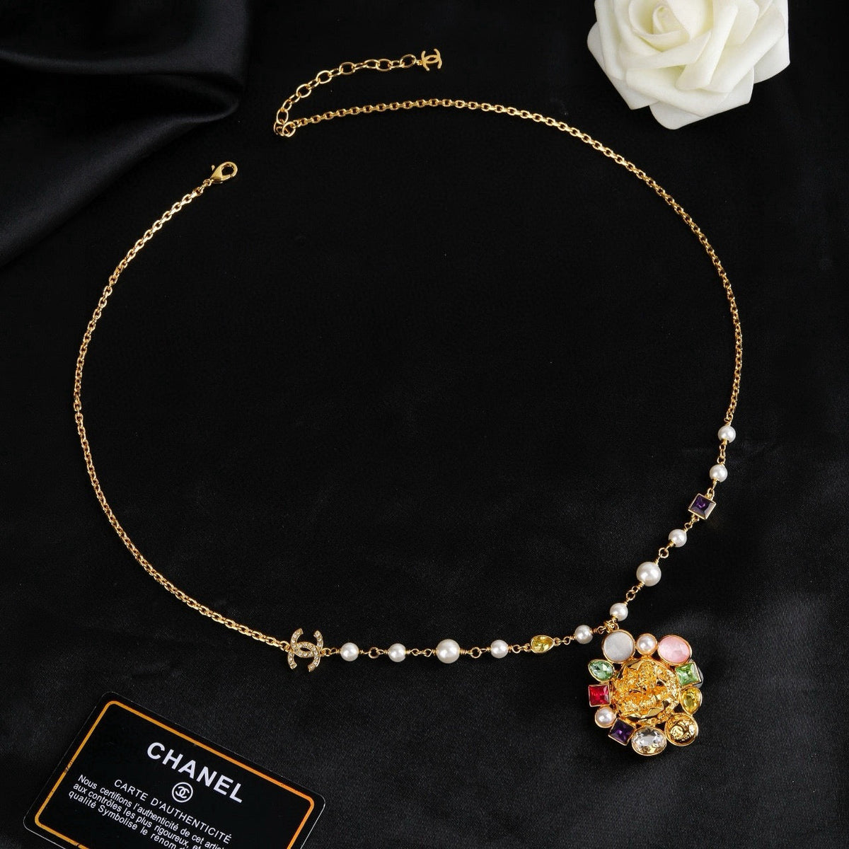 Martin Graham pendant necklace in polished metal-tone – side detail