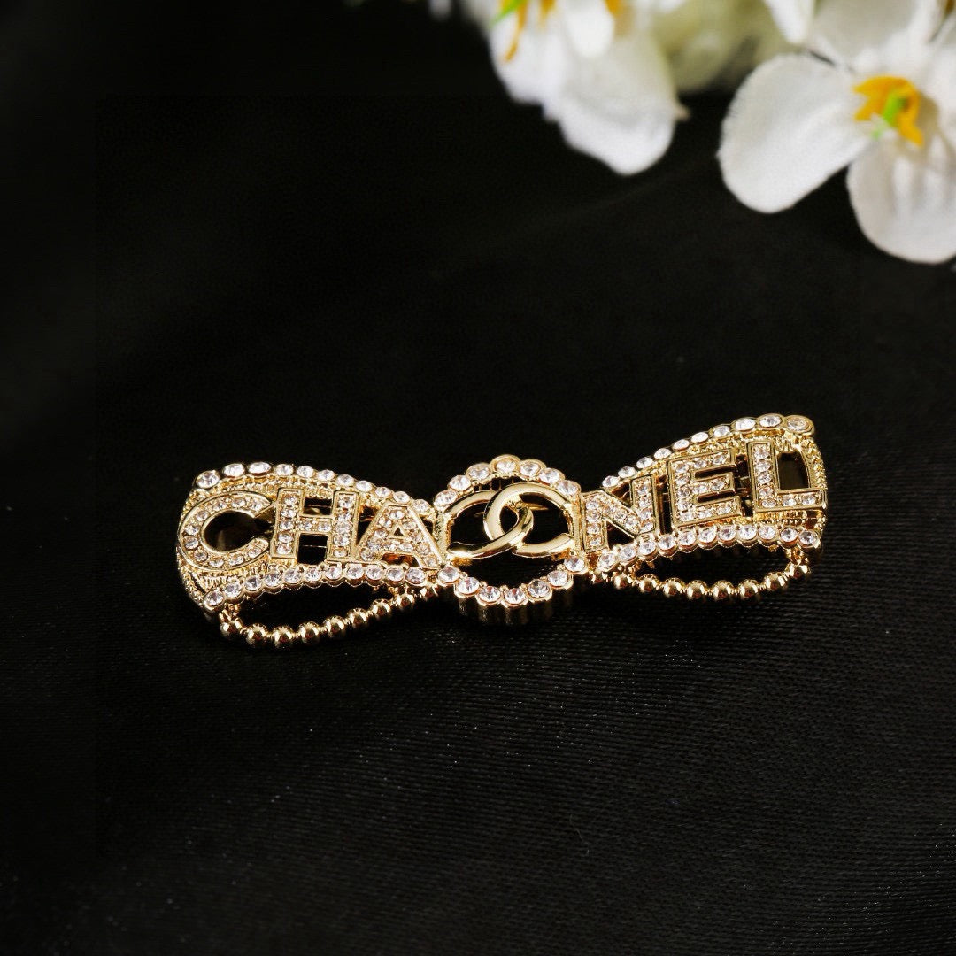 Martin Graham brooch in polished metal-tone – main product view