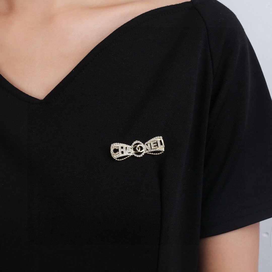 Martin Graham brooch in polished metal-tone – front product view