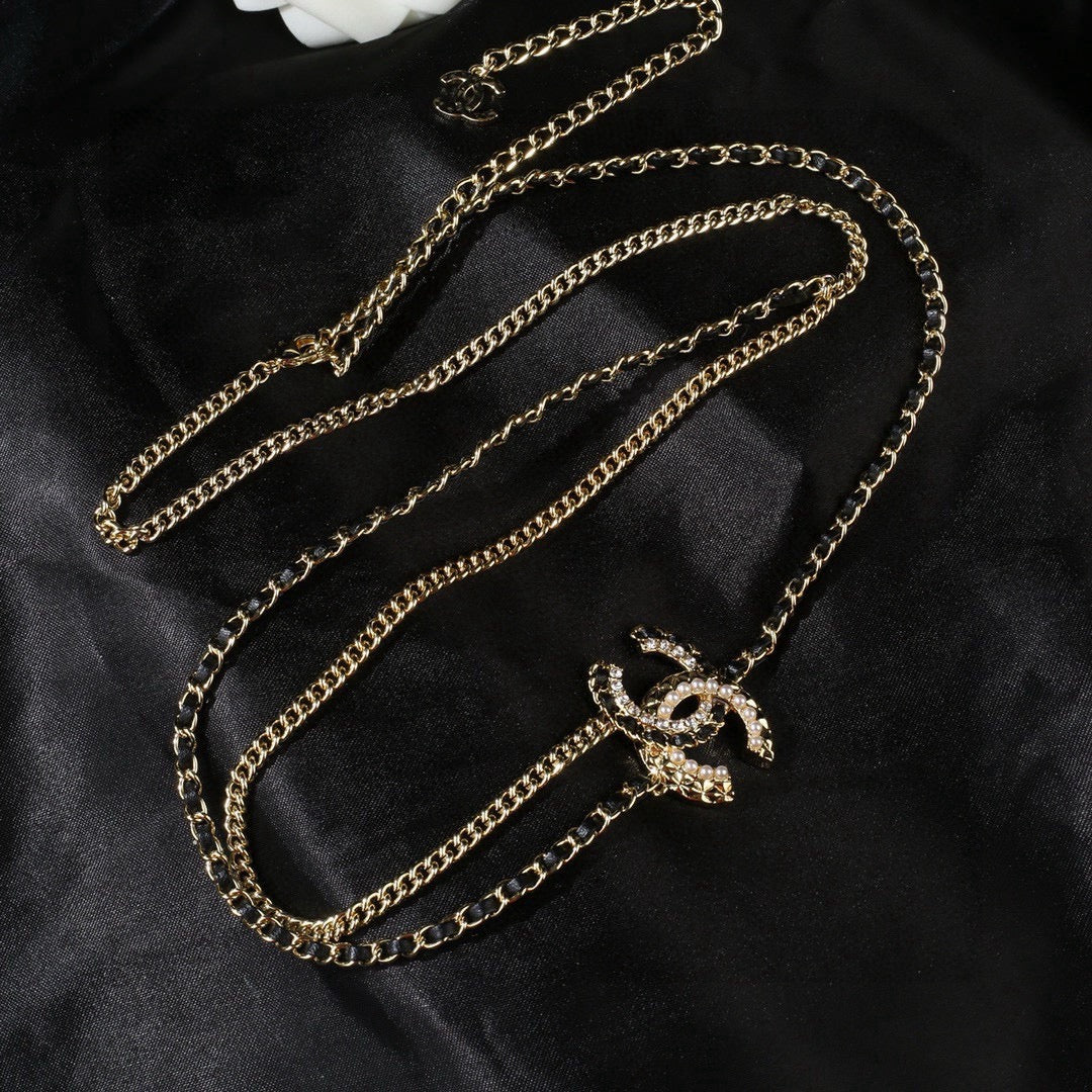 Martin Graham jewelry accessory in polished metal-tone – detail view