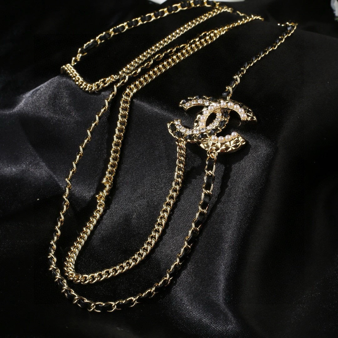 Martin Graham jewelry accessory in polished metal-tone – close-up detail