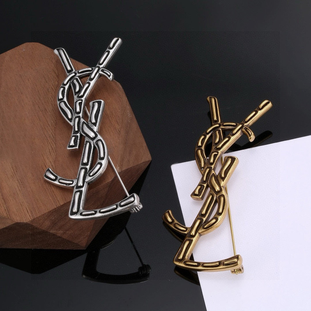 Martin Graham brooch in polished metal-tone – side detail
