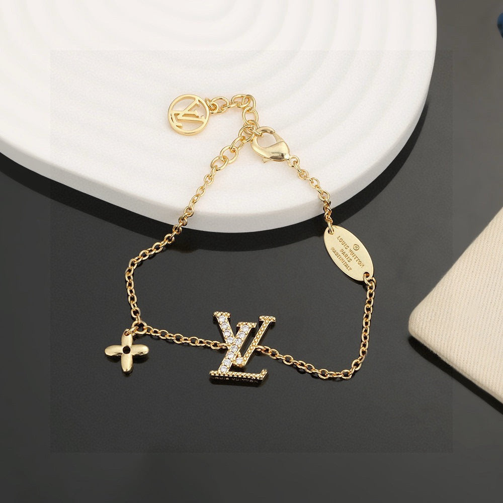 Martin Graham bracelet in polished metal-tone – side detail