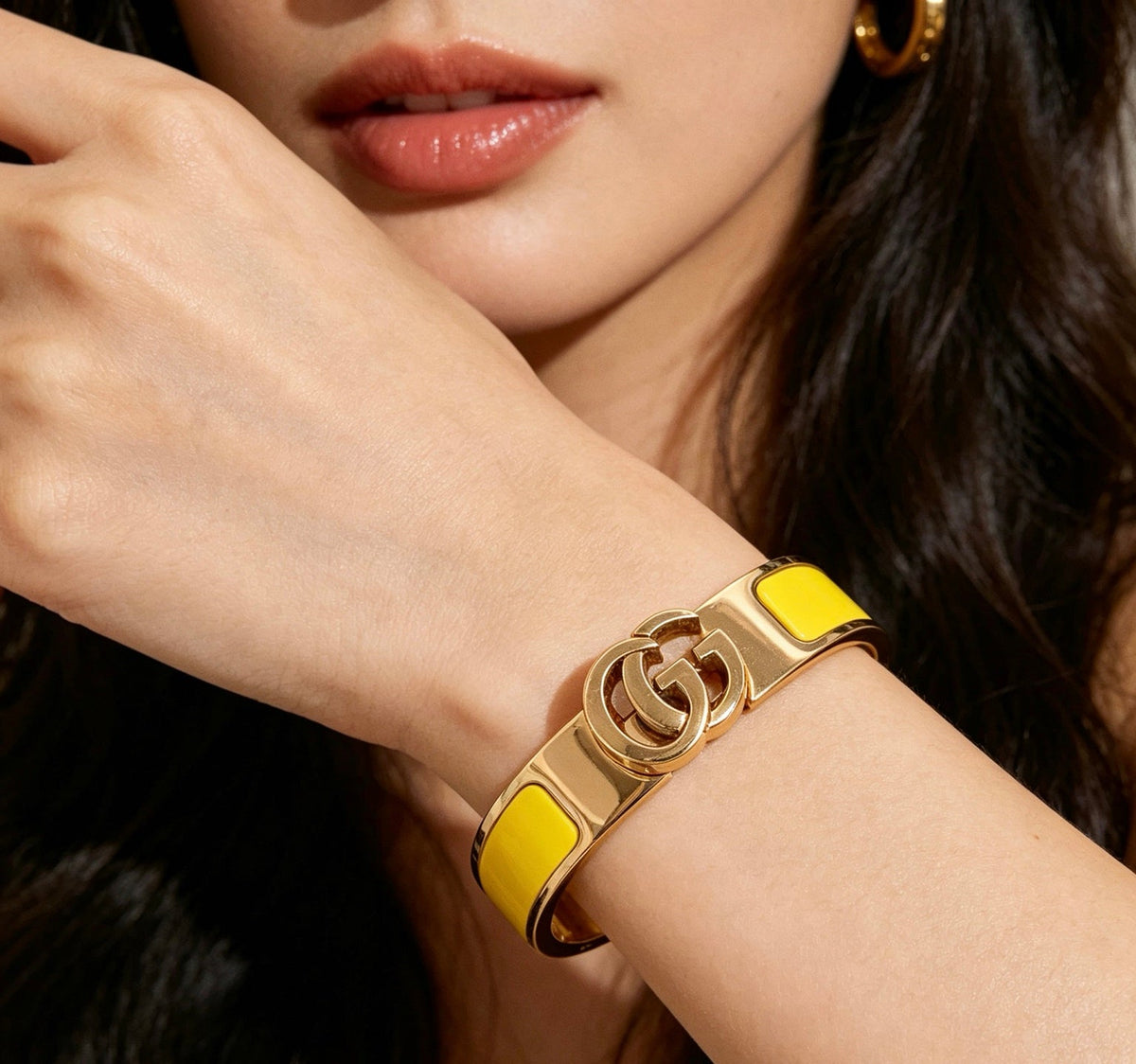 Martin Graham bangle in polished metal-tone – close-up detail