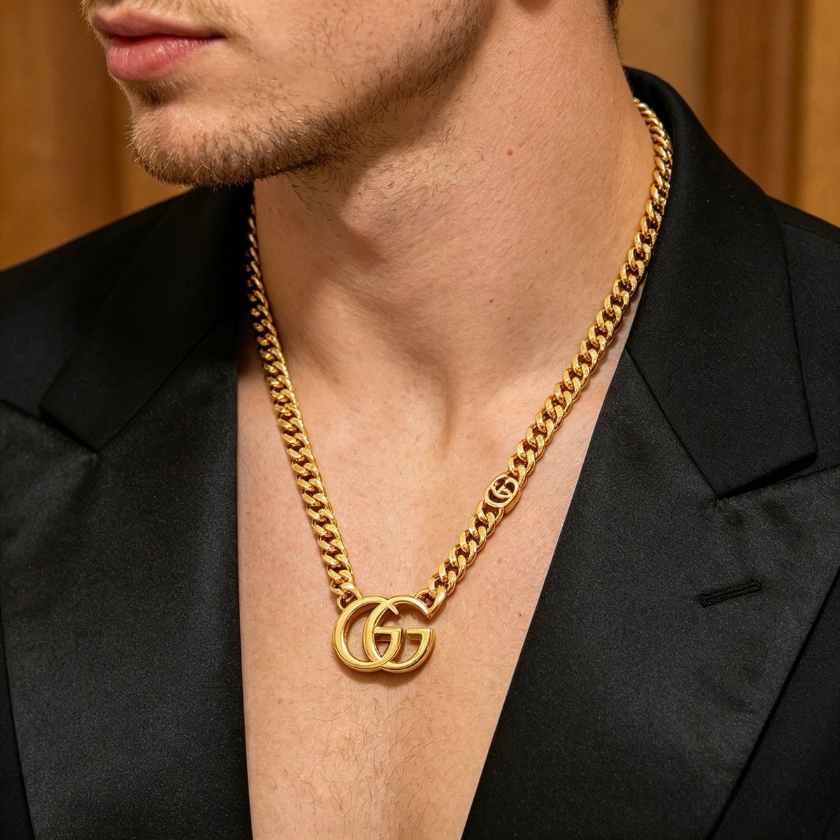 Martin Graham pendant necklace in polished metal-tone – detail view
