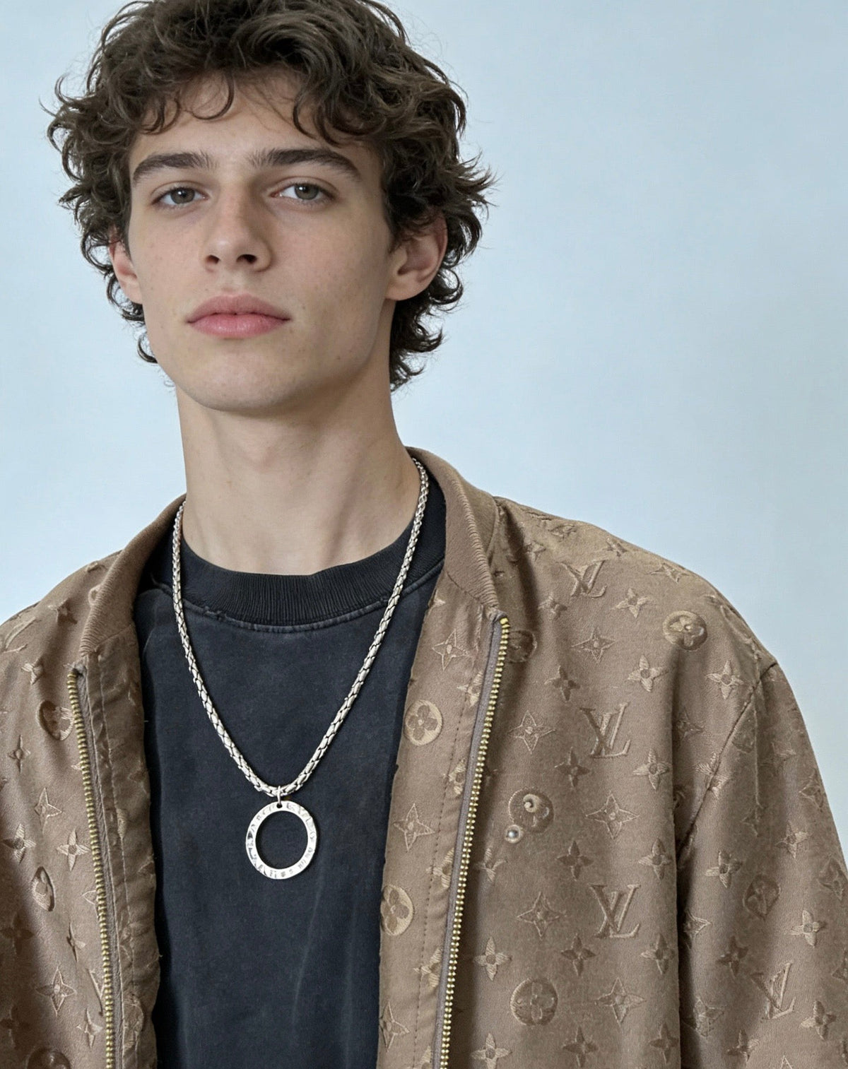 Martin Graham ring in polished metal-tone – detail view