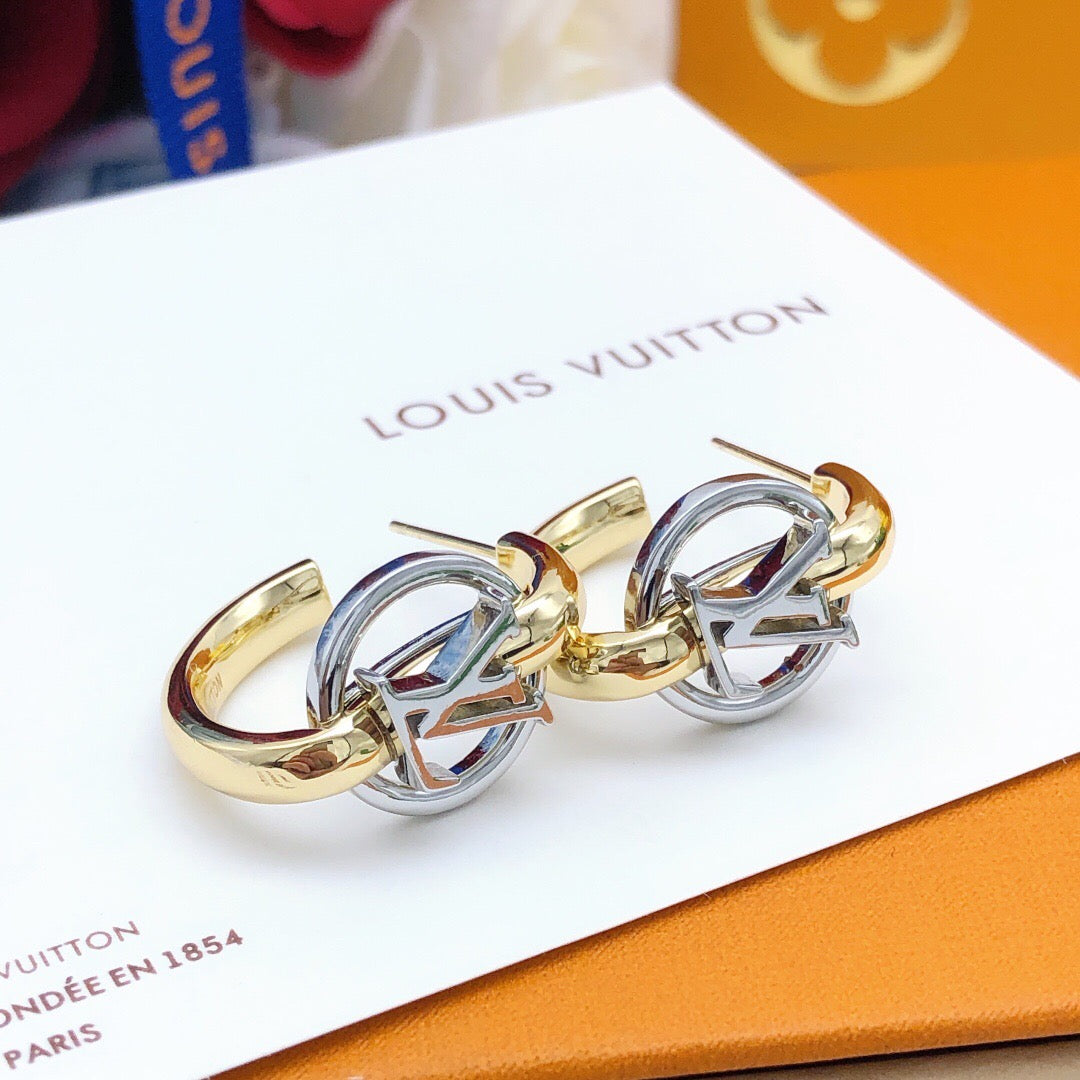 Martin Graham earrings in polished metal-tone – side detail