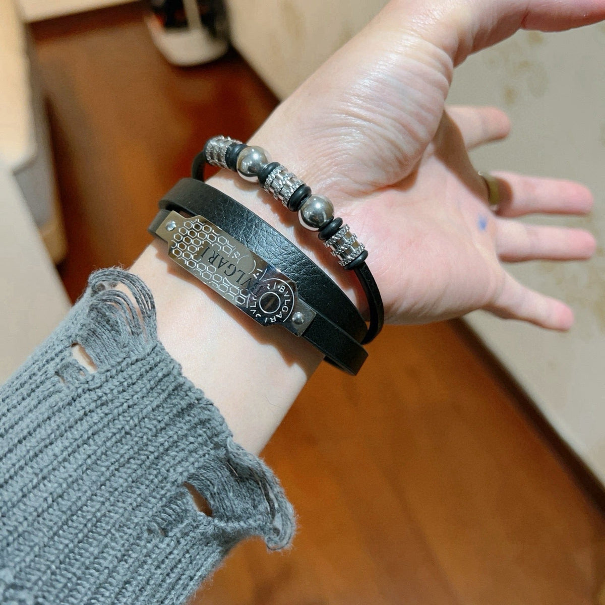 Martin Graham bracelet in polished metal-tone – side detail