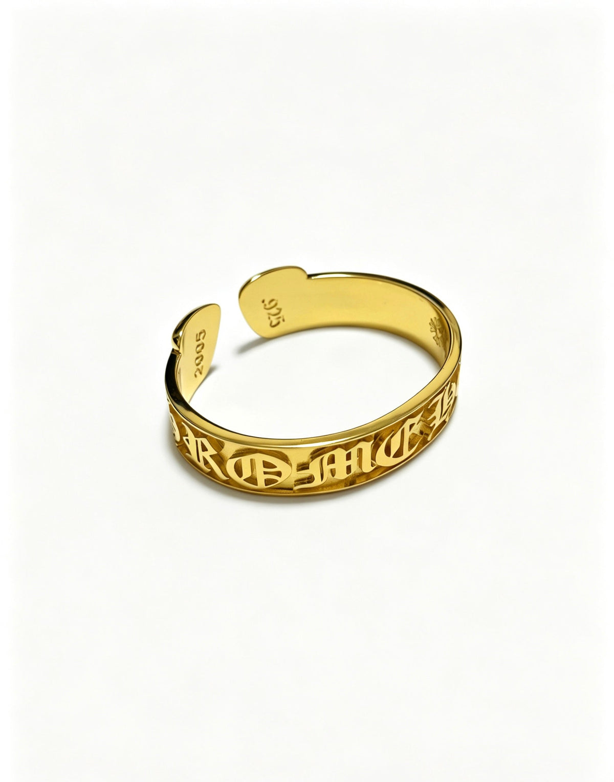 Martin Graham bracelet in polished metal-tone – close-up detail