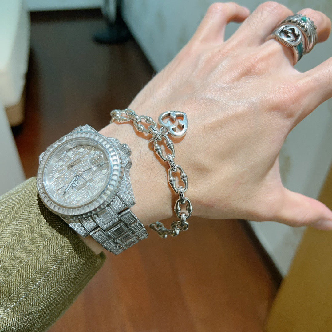 Martin Graham bracelet in polished metal-tone – detail view