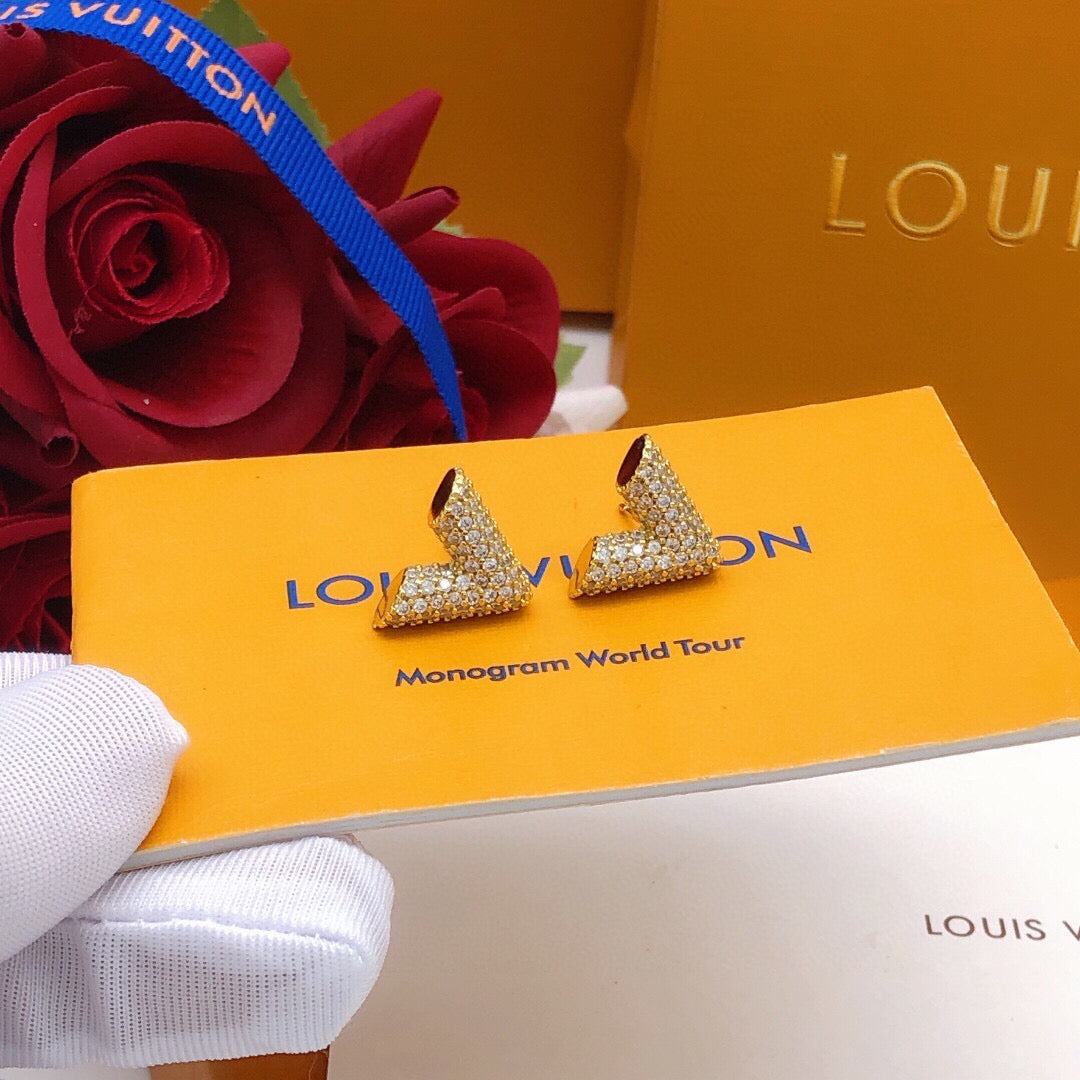 Martin Graham fashion accessory in polished metal-tone – styled product view
