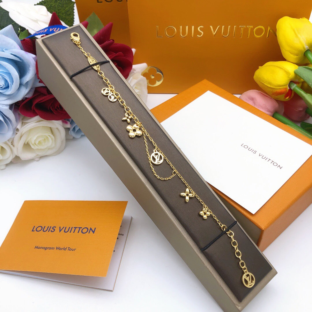 Martin Graham bracelet in polished metal-tone – styled product view