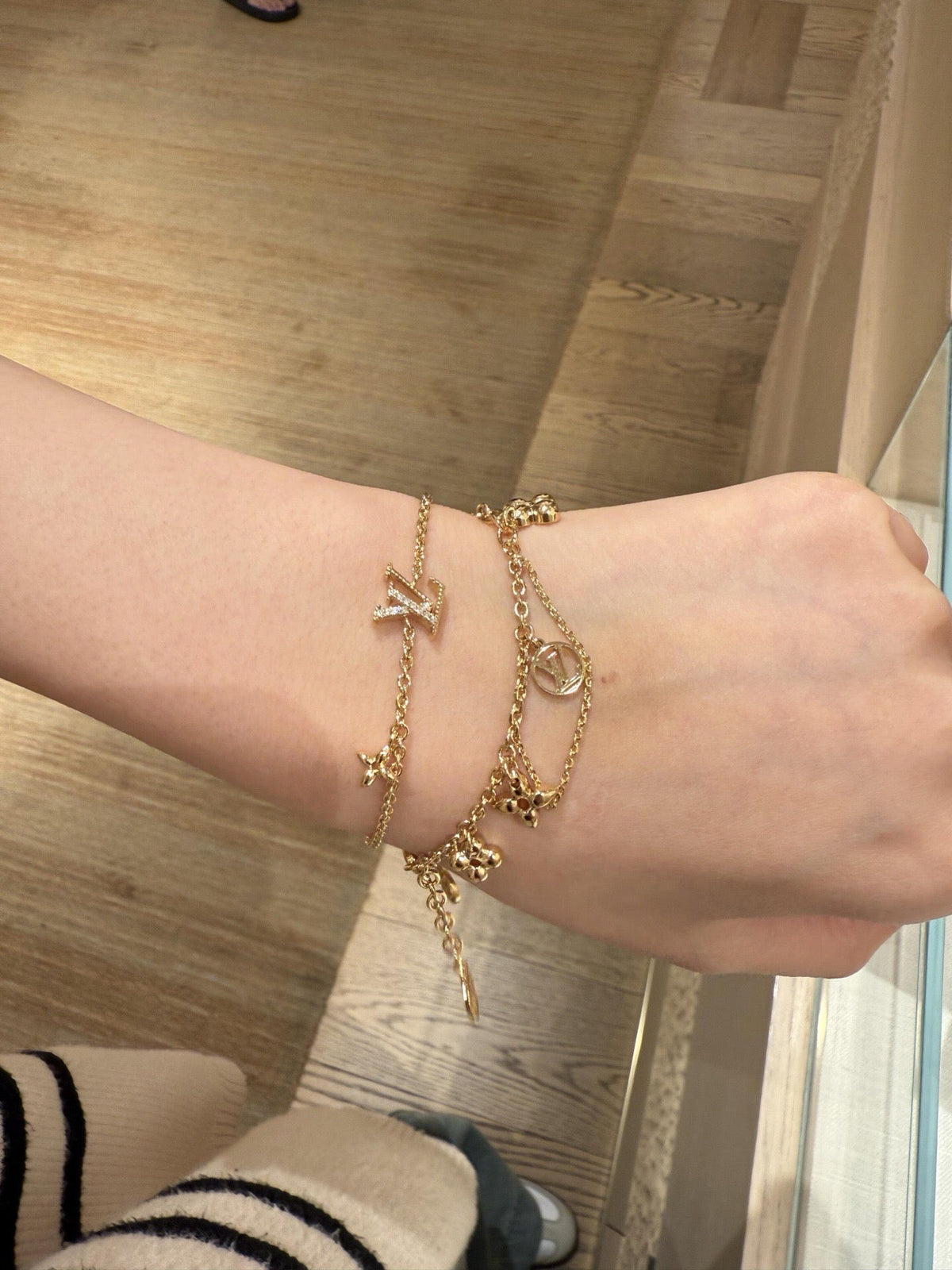 Martin Graham bracelet in polished metal-tone – detail view