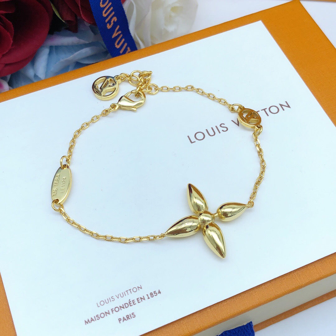 Martin Graham bracelet in polished metal-tone – front product view