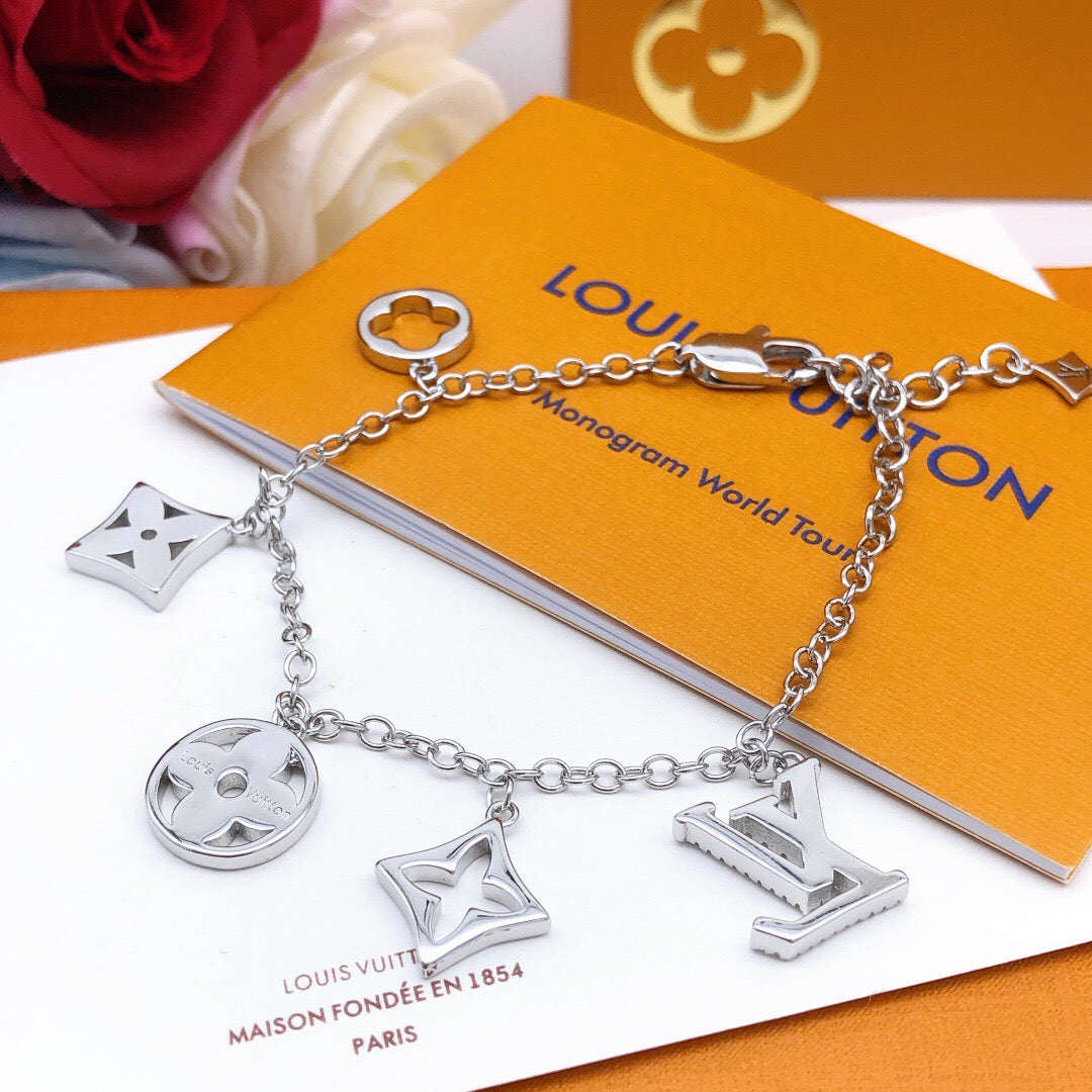 Martin Graham Geometric bracelet in silver-tone – front product view